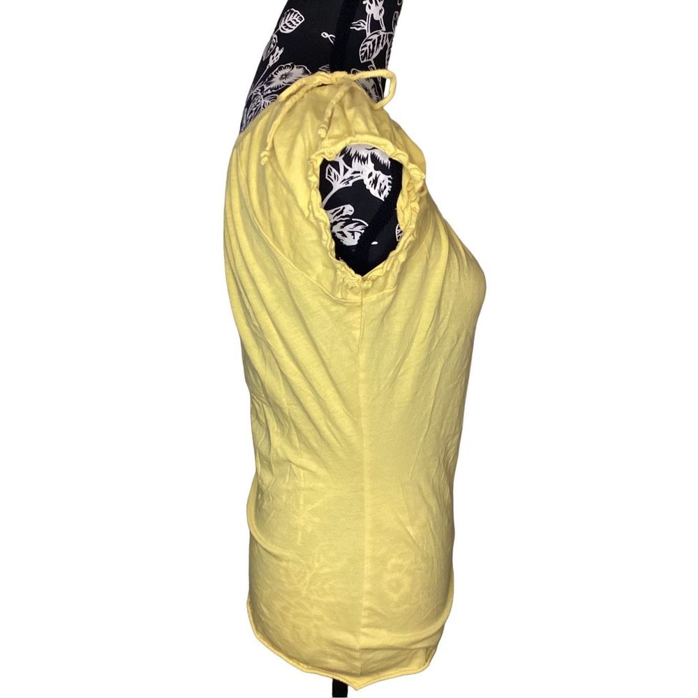 Yellow Short Sleeve Scoop Neck Tee - Picture 5 of 5
